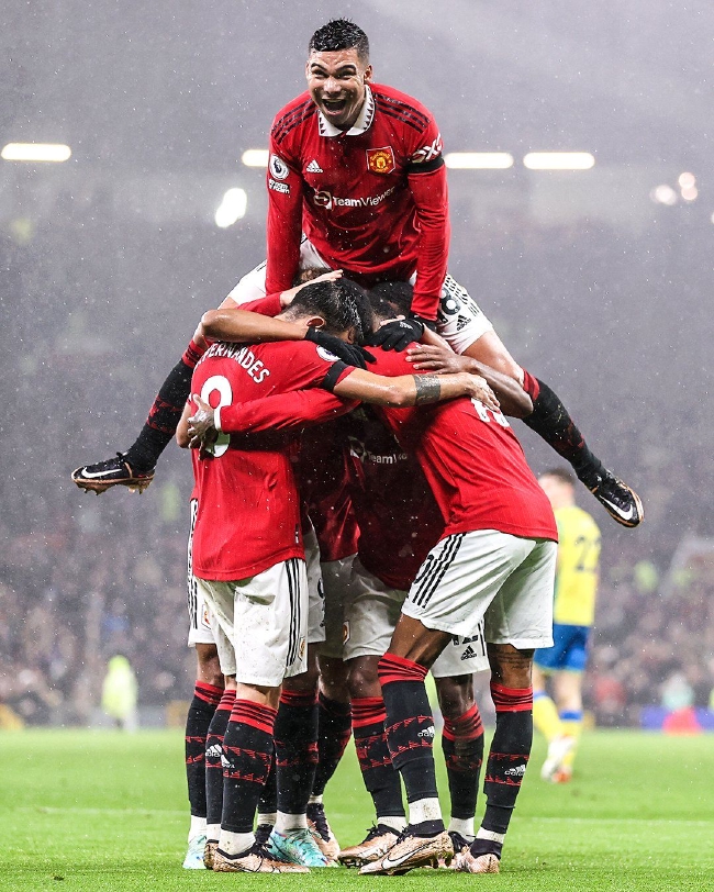 助巴西队完 助巴西队完